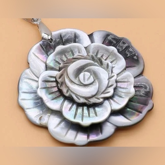 “Rose of the Ocean” Abalone Seashell Carved Iridescent Flower Brooch or Necklace - Picture 5 of 16